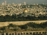 Old Jerusalem, the Dome of the Rock and the Ancient City Wall Photographie par Joel Sartore