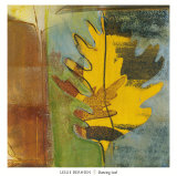Dancing Leaf Affiches par Leslie Bernsen