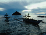 Outrigger Boats at Dusk in Sigaboy, Davao Oriental, Philippines, Southern Mindanao Photographie par Eric Wheater