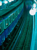 Train at Metro Station in Cite, Paris, France Photographie par Stephen Saks