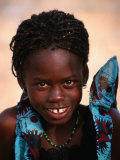 Portrait of Young Girl, Langue De Barbarie National Park, St. Louis, Senegal Fotografisk tryk af Ariadne Van Zandbergen Portrait of Young Girl, Langue De Barbarie National Park, St. Louis, Senegal Fotografisk tryk af Ariadne Van Zandbergen