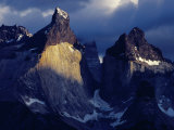 The Cuernos Del Paine (Horns of Paine), Patagonia, Chile, Photographie par Richard I'Anson