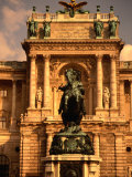 Monument Of Heldenplatz, Vienna, Austria Láminas por Jon Davison Monument Of Heldenplatz, Vienna, Austria Láminas por Jon Davison