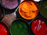 Fresh Spices for Sale at Sunday Market, Pisac, Cuzco, Peru Photographie par Mark Daffey
