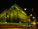 Tram Passing Neo-Renaissance National Theatre at Night, Blur, Prague, Czech Republic Photographie par Richard Nebesky