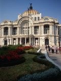 Exterior del Palacio de Bellas Artes, Ciudad de México (México) Lámina fotográfica por John Neubauer