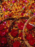 Flowers for Sale at Stall Outside Nizam-Ud-Din's Shrine, Delhi, India Photographie par Richard I'Anson