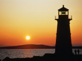 Peggy's Cove Lighthouse at Sunset, Nova Scotia, Canada Photographie par Jeff Greenberg