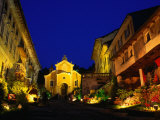 Medieval Town of Orta San Guilio and Its Yellow Church, Milan, Italy Photographie par Stephen Saks