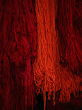 Dyed Wool at Souq, Marrakesh, Morocco Photographie par Mark Daffey