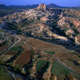 An Aerial View of Uchisar and the Cappadocia Landscape, Cappadocia, Nevsehir, Turkey Photographie par Wes Walker