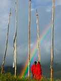 Rainbow and Monks with Praying Flags, Phobjikha Valley, Gangtey Village, Bhutan Fotoprint van Keren Su Rainbow and Monks with Praying Flags, Phobjikha Valley, Gangtey Village, Bhutan Fotoprint van Keren Su