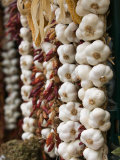 Garlic, Ischia Ponte, Ischia, Bay of Naples, Campania, Italy Fotografie-Druck von Walter Bibikow
