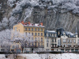 Quai De France Along the Isere River, Grenoble, Isere, French Alps, France Photographie par Walter Bibikow