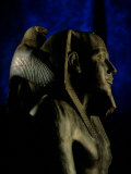 Statue of Diorite, Pharaoh Khafre with Falcon God Horus, Egyptian Museum, Cairo, Egypt Photographie par Kenneth Garrett