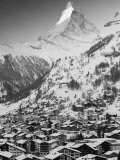 Morning Town View with Matterhorn, Zermatt, Valais, Wallis, Switzerland Reprodukcja zdjęcia autor Walter Bibikow