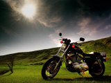 Harley Davidson Motorbike Sitting in Field, June 1998 Photographie