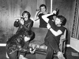The Stranglers Receiving Their Daily Mirror Pop Club Awards, May 1978 Lámina fotográfica