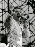 Freddie Mercury of the Rock Group the Queen in Concert at St. James Park in Newcastle, July 1986 Fotografisk trykk