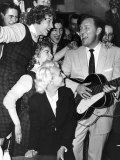 Bill Haley of Bill Haley and the Comits Performing in Front of an Audience Stampa fotografica Bill Haley of Bill Haley and the Comits Performing in Front of an Audience Stampa fotografica