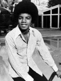 Michael Jackson Sitting on the Edge of Swimming Pool, 1975 Photographie