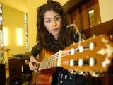 Katie Melua Performs Special Concert at Dominican College, January 2004 Lámina fotográfica
