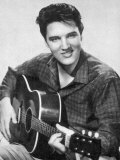 Elvis Presley American Pop Singer Guitarist and Actor in Musical Films Seen Here with His Guitar Fotografisk tryk Elvis Presley American Pop Singer Guitarist and Actor in Musical Films Seen Here with His Guitar Fotografisk tryk
