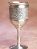 Silver Shabbat Cup with Hebrew Engraving Lámina fotográfica