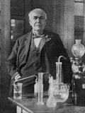 Thomas Alva Edison American Inventor on His 77th Birthday in His West Orange Laboratory Photographie