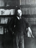 Portrait of Lenin in His Study Lámina fotográfica Portrait of Lenin in His Study Lámina fotográfica