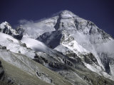 Mount Everest from the North Side, Tibet Poster af Michael Brown Mount Everest from the North Side, Tibet Poster af Michael Brown