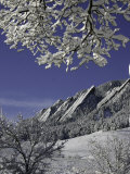Winterscene of the Flatirons in Boulder, Colorado Kunstdrucke von Dörte Pietron