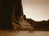 Canyon de Chelly, Navajo Posters af Edward S. Curtis Canyon de Chelly, Navajo Posters af Edward S. Curtis