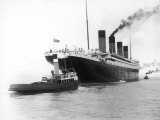 The Titanic Leaving Belfast Ireland for Southampton England for Its Maiden Voyage New York Usa Reprodukcja zdjęcia autor Harland & Wolff