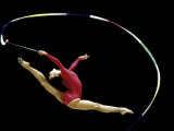 Graceful Gymnast Leaping Fotografie-Druck