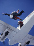 Skydivers Jumping from Plane 写真プリント