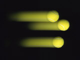 Three Tennis Balls in Motion Fotografisk tryk
