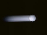 A Golf Ball Traveling at High Speed Reprodukcja zdjęcia A Golf Ball Traveling at High Speed Reprodukcja zdjęcia