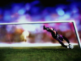 Goalie Diving for the Ball Fotografie-Druck