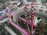 Some Six Months after Hurricane Katrina the Gulf Coast Mardi Gras Beads are Flying Again Lámina fotográfica