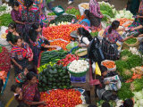 Keren Su - Colorful Vegetable Market in Chichicastenango, Guatemala - Fotografik Baskı Keren Su - Colorful Vegetable Market in Chichicastenango, Guatemala - Fotografik Baskı