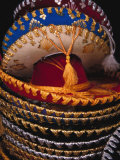 Stack of Sombreros For Sale, Puerto Vallarta, Mexico Photographie par John & Lisa Merrill