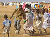 Sudanese Displaced Children Play Soccer at Abu Shouk Camp Photographie