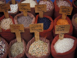 Beans and Grain at Market in Campo de' Fiori, Rome, Italy Fotografie-Druck von John & Lisa Merrill
