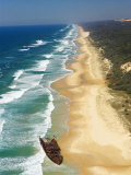 Wreck of the Maheno, Seventy Five Mile Beach, Fraser Island, Queensland, Australia Photographie par David Wall