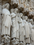 Sculptures on Notre-Dame, Paris, France Photographie par Lisa S. Engelbrecht