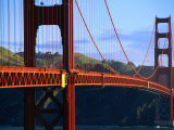 Golden Gate Bridge with Hills Behind, San Francisco, USA Lámina fotográfica por John Elk III Golden Gate Bridge with Hills Behind, San Francisco, USA Lámina fotográfica por John Elk III