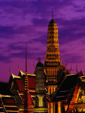 Wat Phra Keo at Dusk, Bangkok, Thailand Photographie par Richard I'Anson