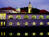 Plecnik Colonnade and Cathedral of St. Nicholas at Dusk, Ljubljana, Slovenia Photographie par Richard I'Anson
