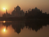 Sunset Reflects Off the Taj Mahal, India Photographie par Claudia Adams